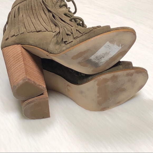 Gianni Bini olive green fringe peep toe booties - Picture 7 of 8